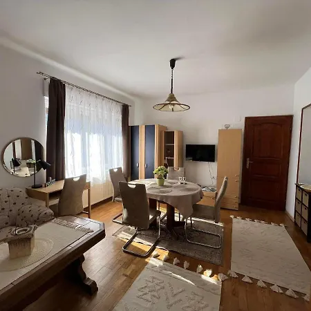 Becehegyi Vendeghaz * Balatongyörök