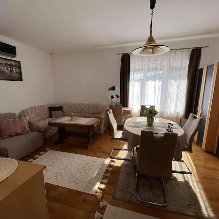 Becehegyi Vendeghaz * Balatongyörök