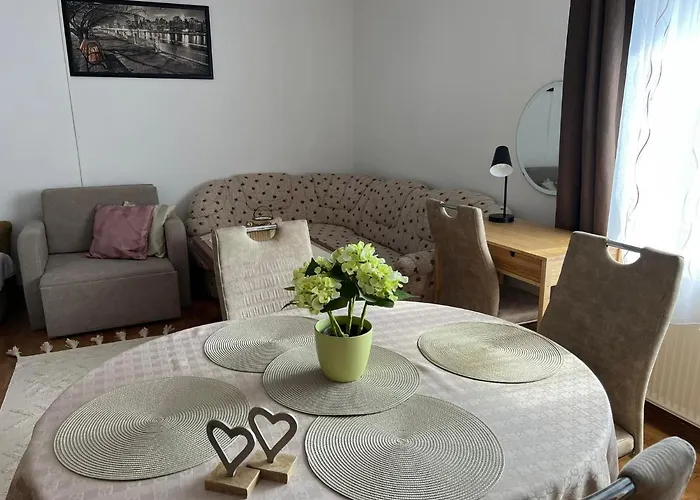 Becehegyi Vendeghaz Semesterbostad