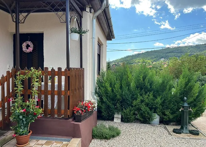 Semesterbostad Becehegyi Vendeghaz Balatongyörök